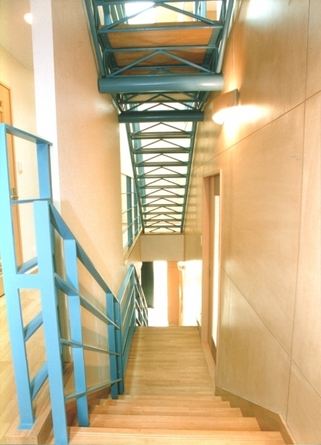 柿本の家の階段 2階